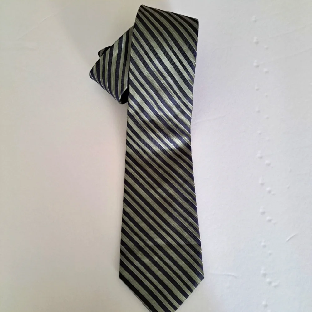 Perry Ellis Portfolio Tri-Colored Olive Green Blue White 100% Silk Tie
